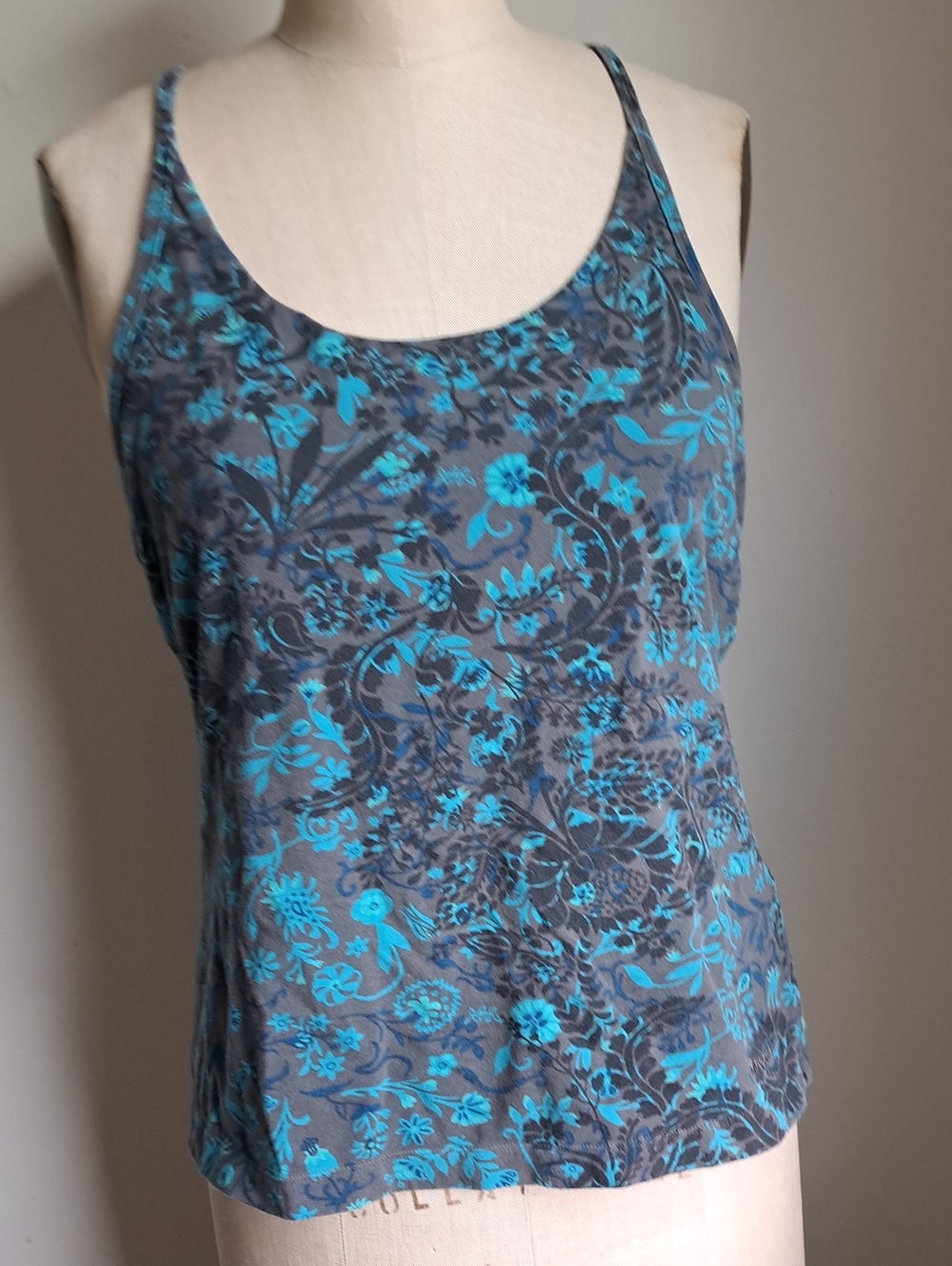 Patagonia Womens Large Printed Tank